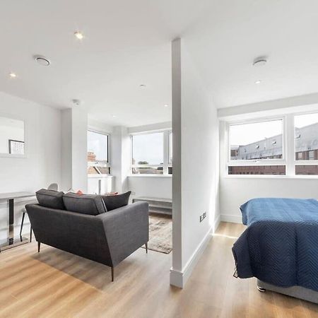 Bright Contemporary Studio In East Grinstead Eksteriør bilde